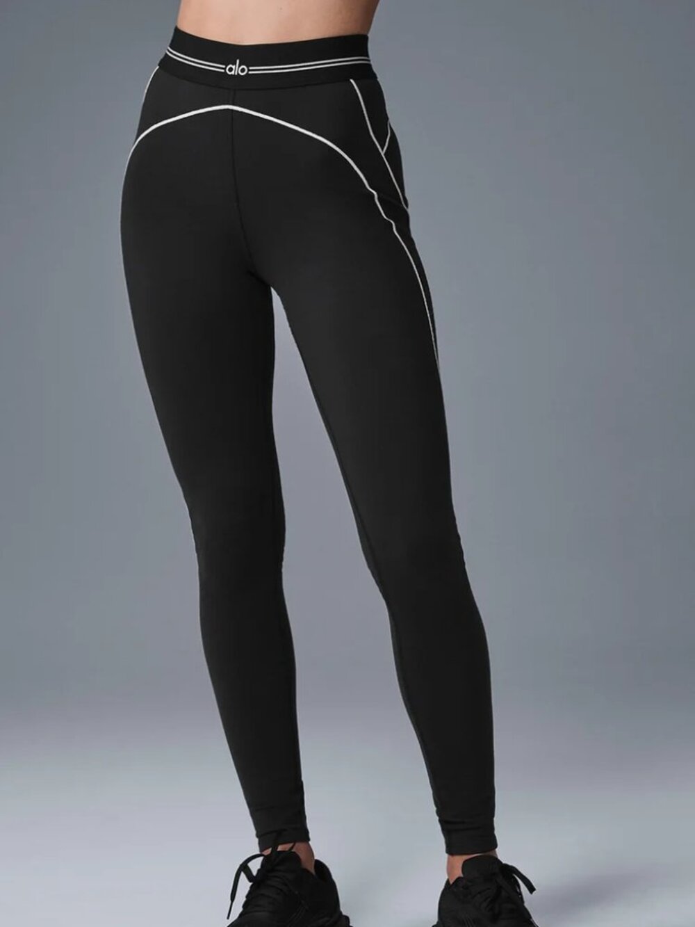 ALO Yoga NWT🧘🏻Airbrush High-Waist Heart Throb Black/White Legging🎭 - Picture 12 of 13